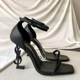 Picture of YSL Shoes _SKUYSLsz35-39XJ010120559